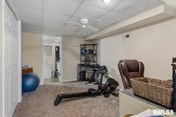 $305,000 | 17296 Woodland Lakes Drive, Petersburg, IL 62675