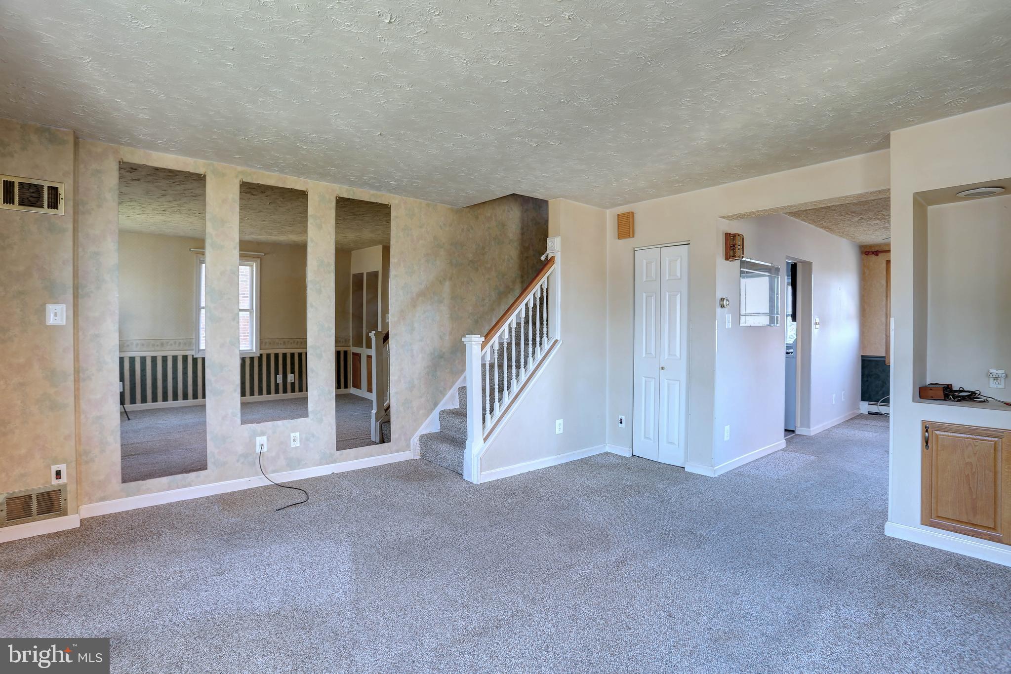 309 West Arundel Road Baltimore, MD 21225 - Photo 3 of 23 Gallery Image 3