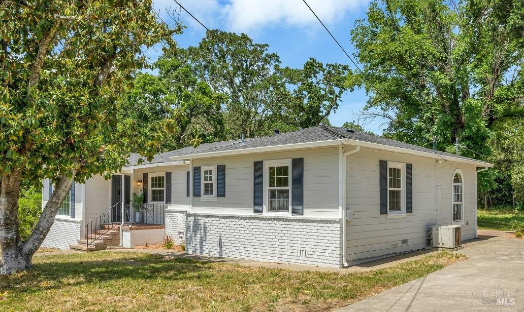 59 London Way Sonoma, CA 95476 - Photo 1 of 1 a front view of a house with a yard