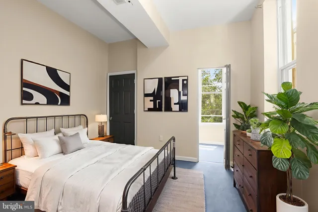 $300,000 | 1031 Edmondson Avenue, Baltimore, MD 21223