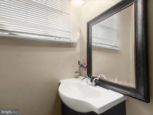 $300,000 | 1031 Edmondson Avenue, Baltimore, MD 21223