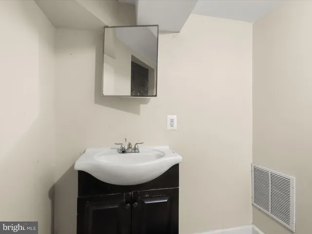 $300,000 | 1031 Edmondson Avenue, Baltimore, MD 21223