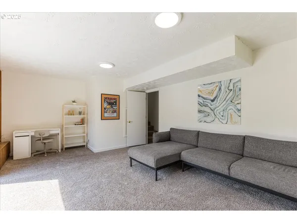 $700,000 | 38830 Southwest Hartley Road, Gaston, OR 97119