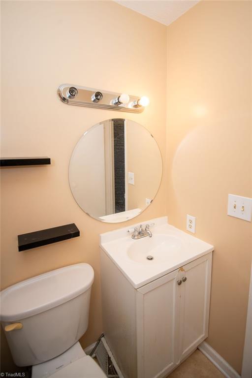 2218 Shadow Valley Road High Point, NC 27265 - Photo 23 of 25 Second Full Bathroom