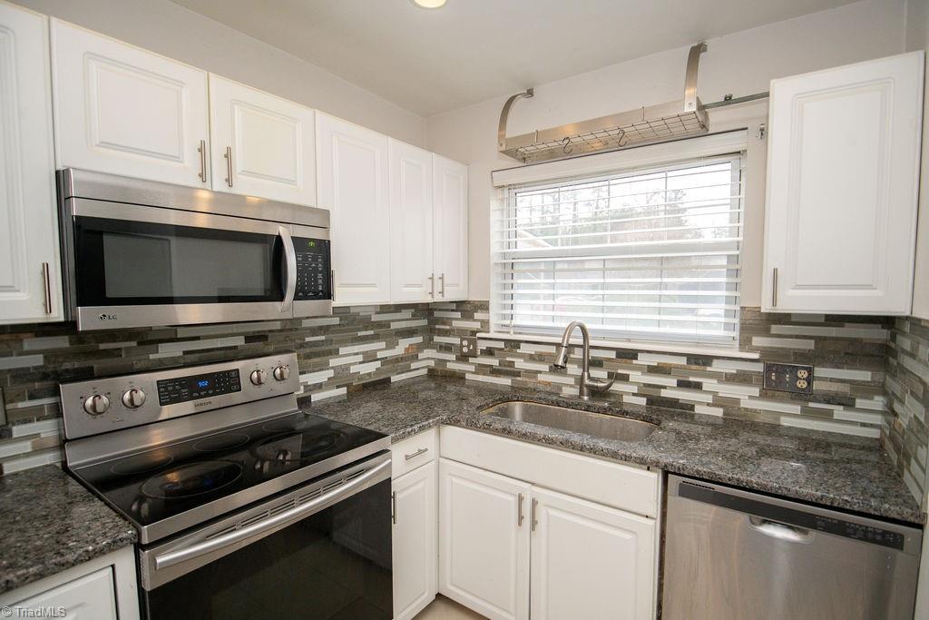 2218 Shadow Valley Road High Point, NC 27265 - Photo 6 of 25 Kitchen