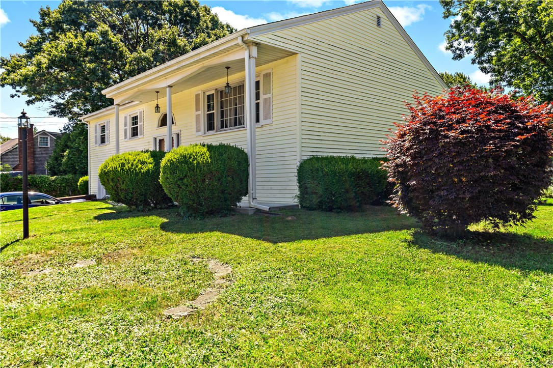 159 Fatima Drive Warren, RI 02885 - Photo 1 of 13 Gallery Image 1