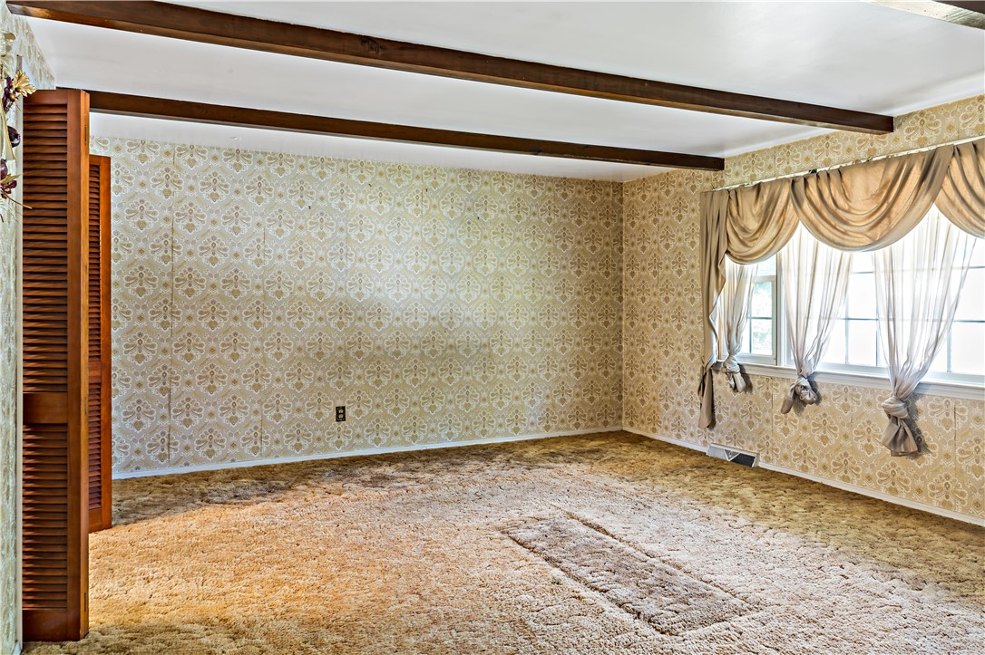 159 Fatima Drive Warren, RI 02885 - Photo 6 of 13 Gallery Image 6