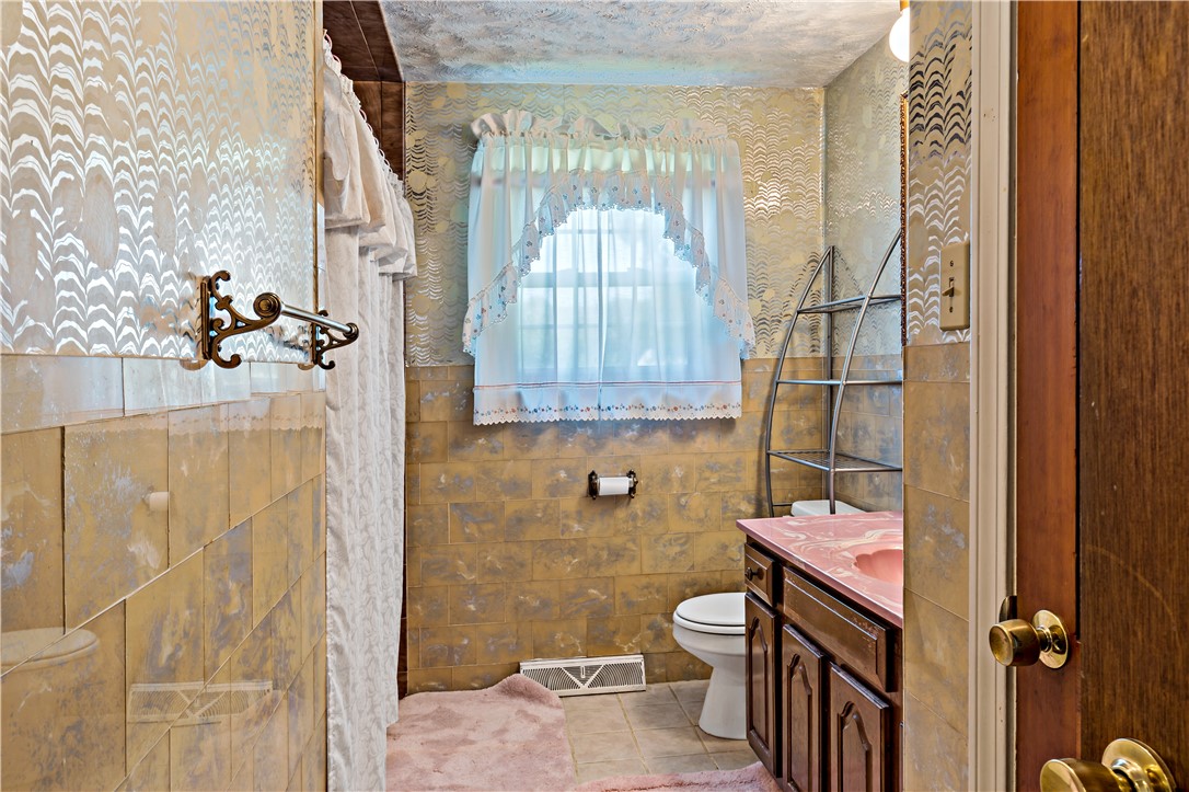 159 Fatima Drive Warren, RI 02885 - Photo 8 of 13 Gallery Image 8