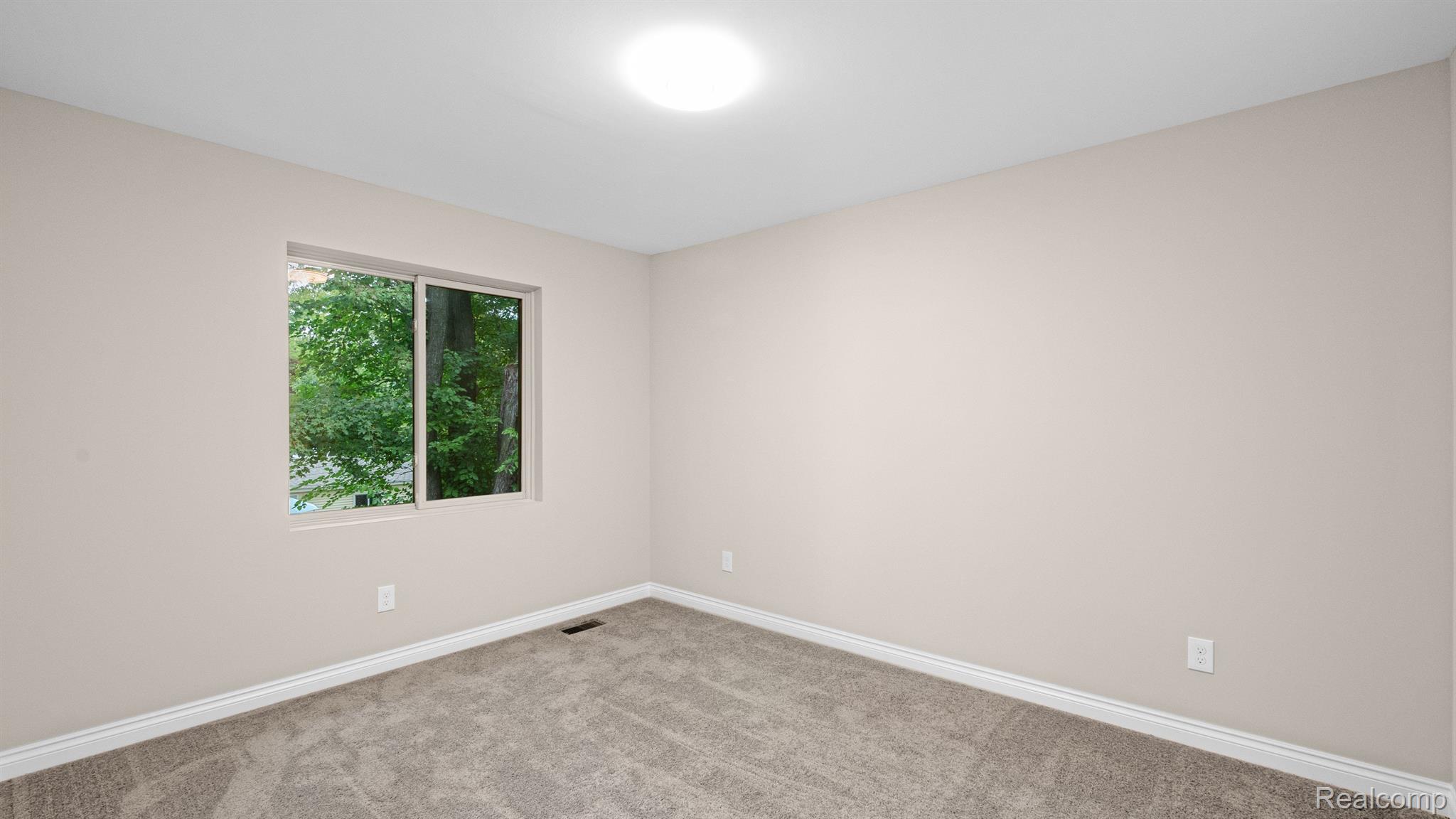 3237 Longview Avenue Rochester, MI 48307 - Photo 19 of 36 Gallery Image 19