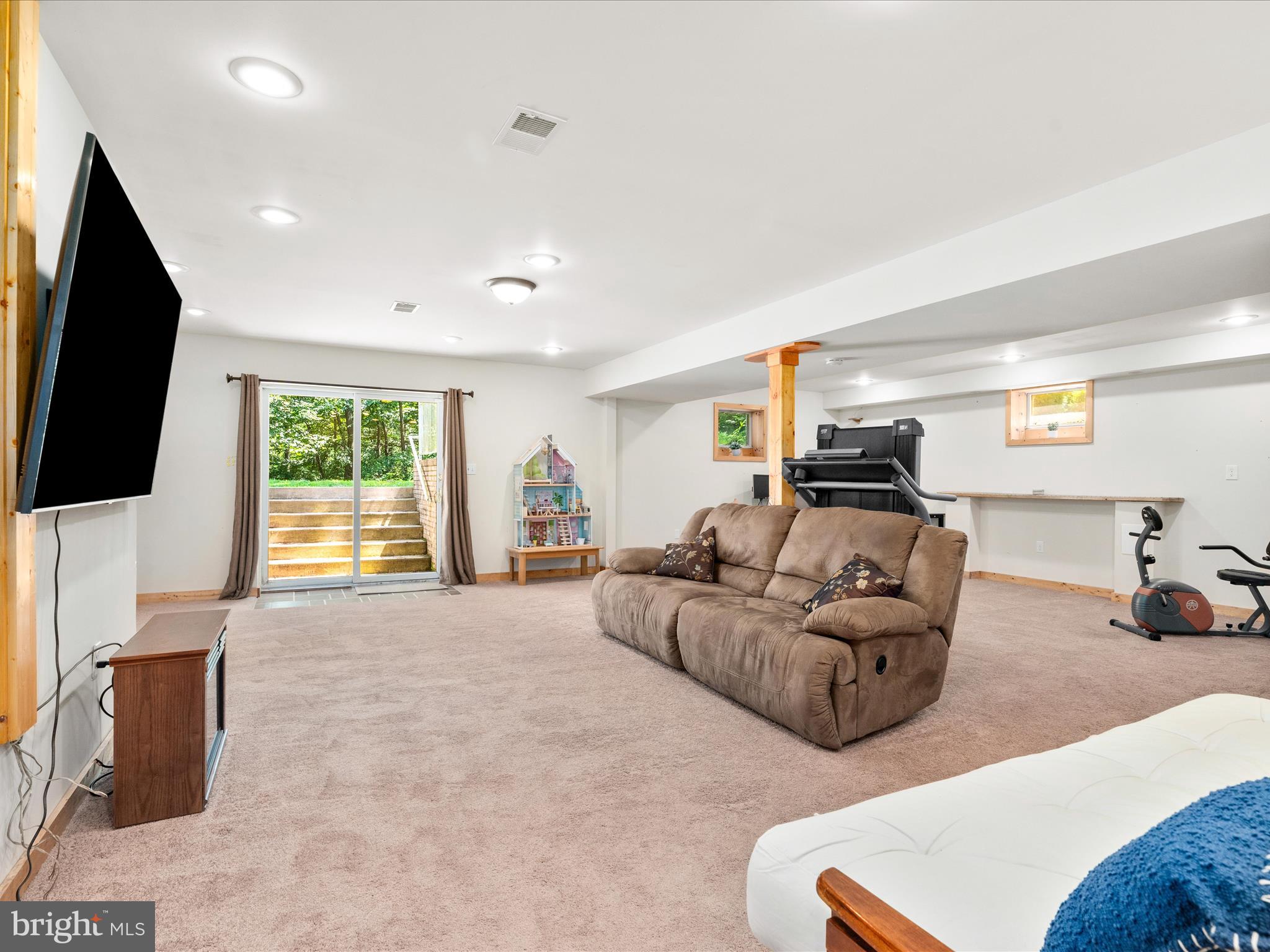 2323 Michael Road Myersville, MD 21773 - Photo 23 of 48 Gallery Image 23