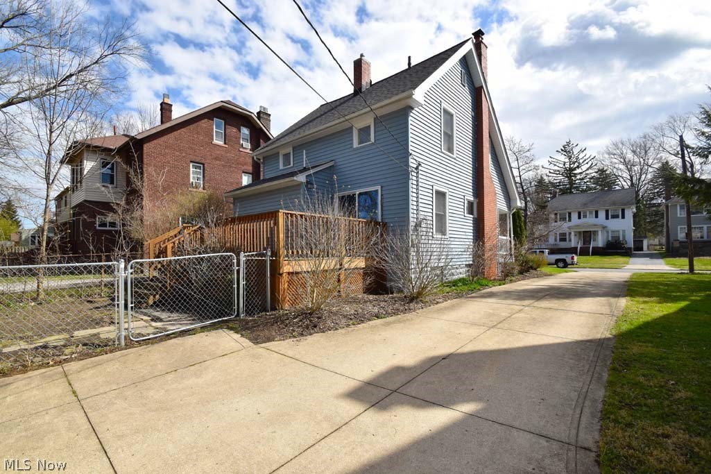 2472 Queenston Road Cleveland, OH 44118 - Photo 28 of 34 Gallery Image 28