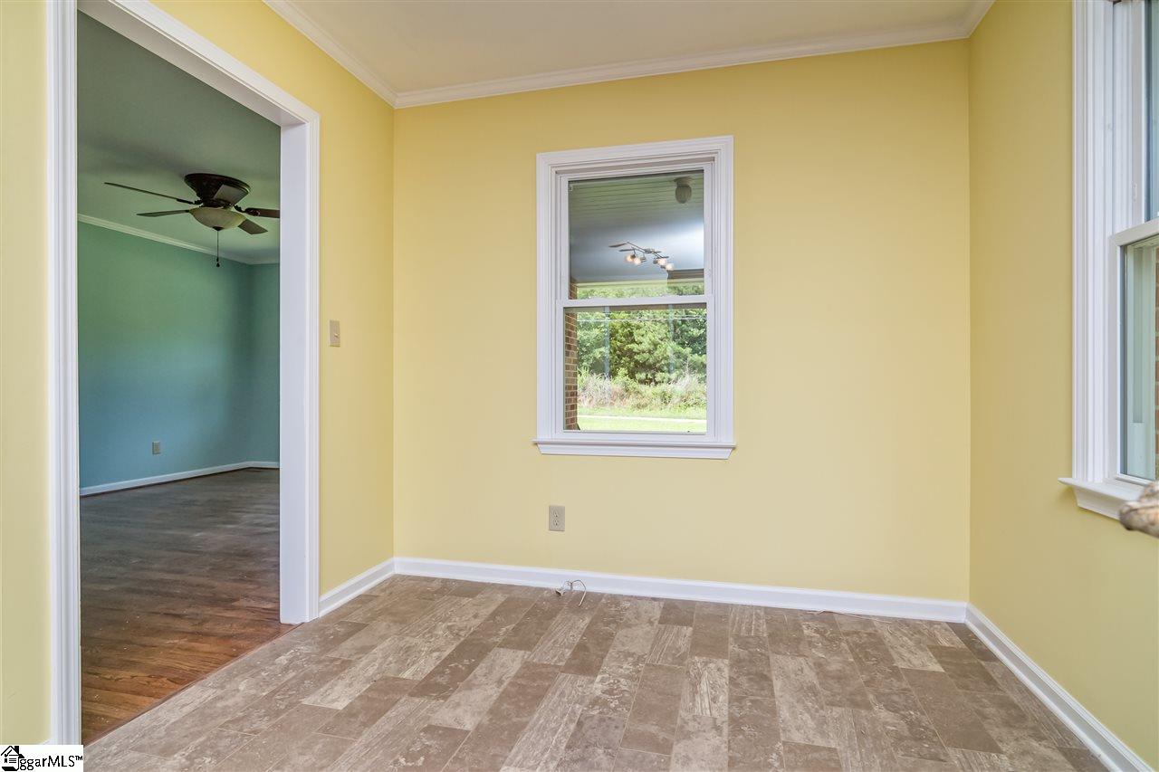 312 Whiten Road Anderson, SC 29621 - Photo 3 of 16 Gallery Image 3