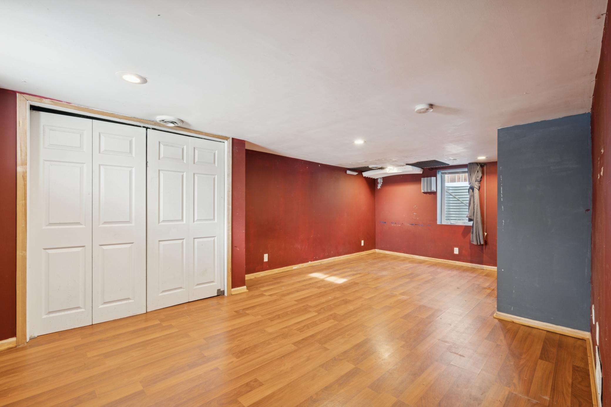 802 North Howell Street St. Paul, MN 55104 - Photo 18 of 28