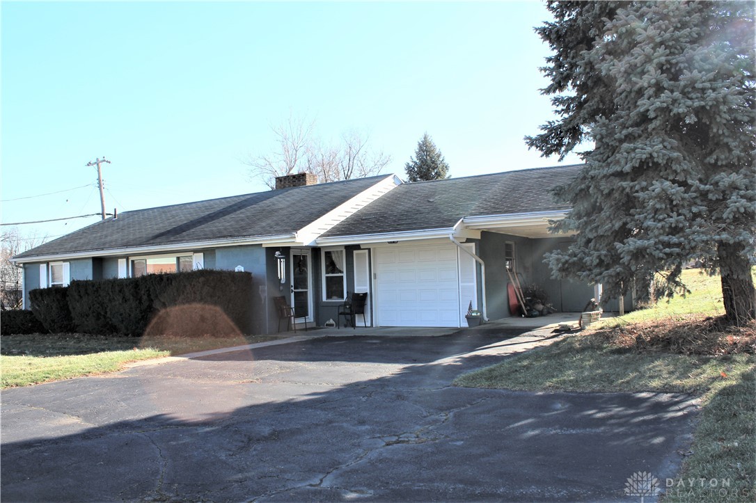 1466 East Stroop Road Kettering, OH 45429 - Photo 3 of 35