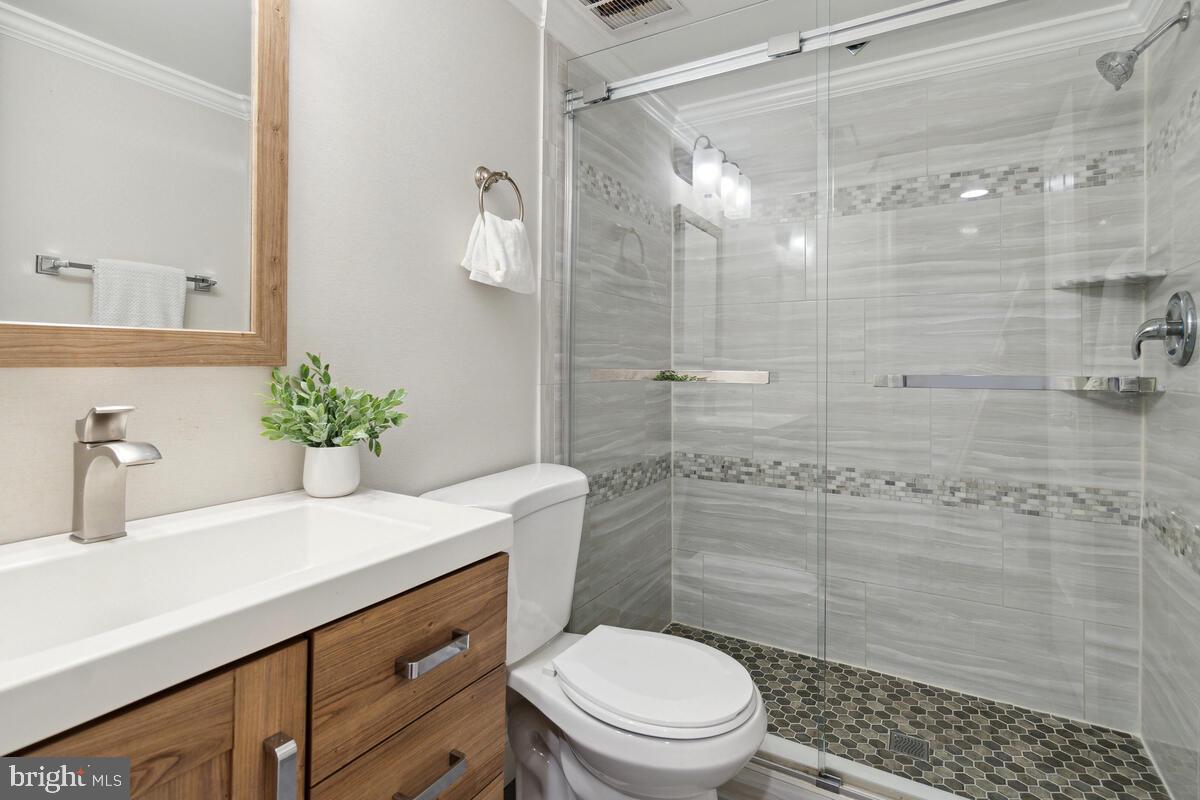 2016 Coleridge Drive, Unit 24102 Silver Spring, MD 20902 - Photo 15 of 41