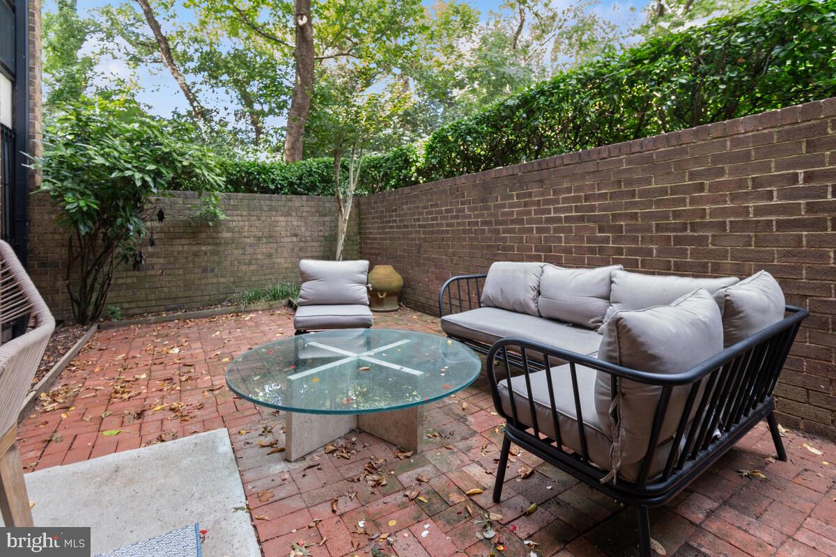 2016 Coleridge Drive, Unit 24102 Silver Spring, MD 20902 - Photo 27 of 41