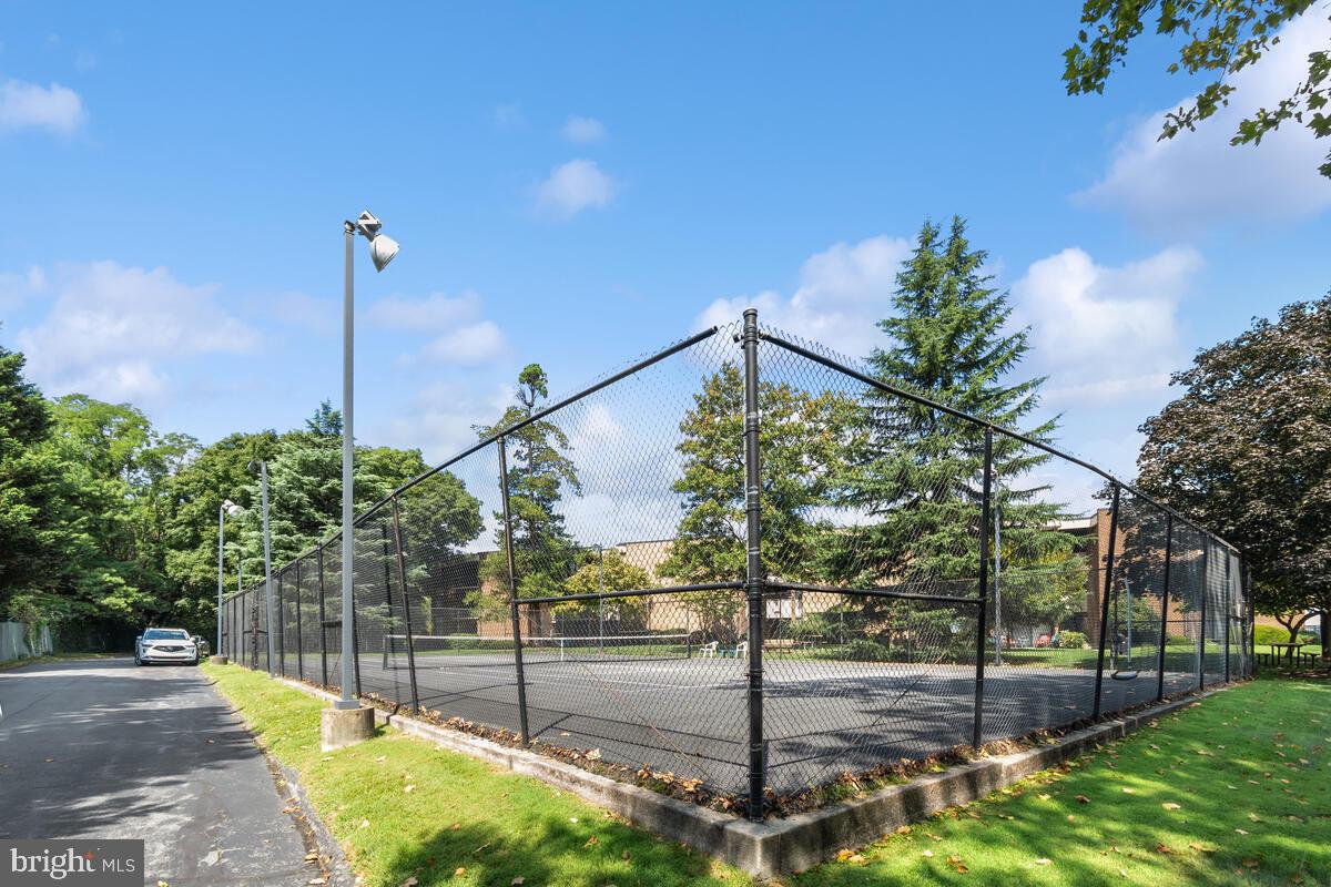 2016 Coleridge Drive, Unit 24102 Silver Spring, MD 20902 - Photo 38 of 41