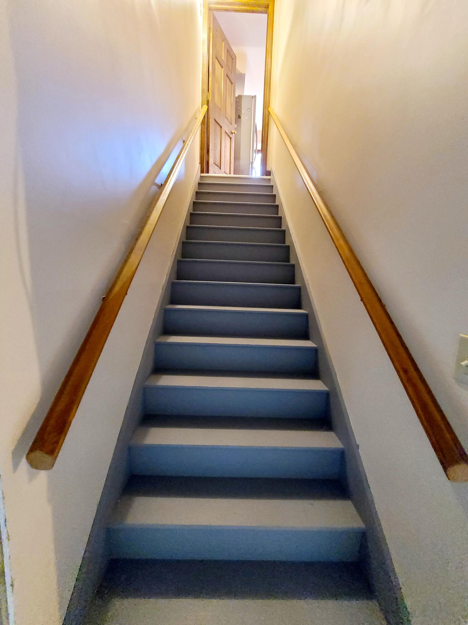 30 Silver Ridge Road Bangor, ME 04401 - Photo 59 of 102 Staircase Basement VZ