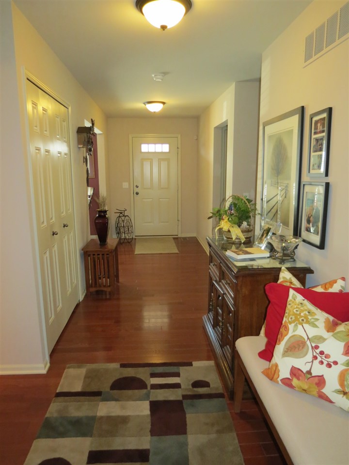 6156 Timberstone Way Clarkston, MI 48346 - Photo 7 of 34 31340825-6.JPG