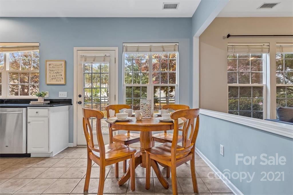 2228 Winthorp Ridge Road Charlotte, NC 28270 - Photo 11 of 33 Gallery Image 11