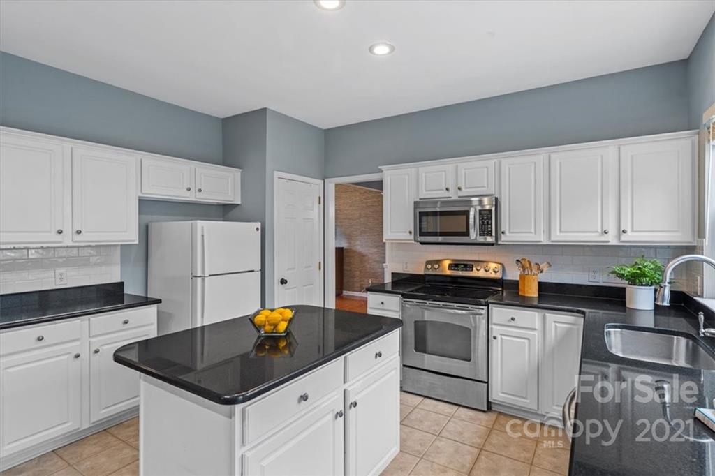 2228 Winthorp Ridge Road Charlotte, NC 28270 - Photo 12 of 33 Gallery Image 12