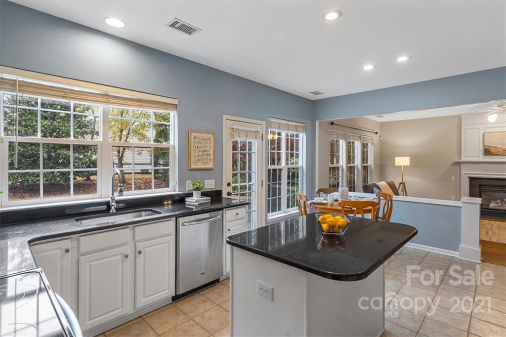 2228 Winthorp Ridge Road Charlotte, NC 28270 - Photo 13 of 33 Gallery Image 13