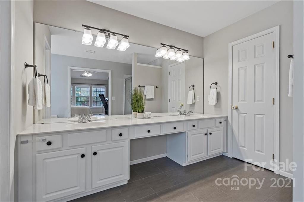 2228 Winthorp Ridge Road Charlotte, NC 28270 - Photo 18 of 33 Gallery Image 18