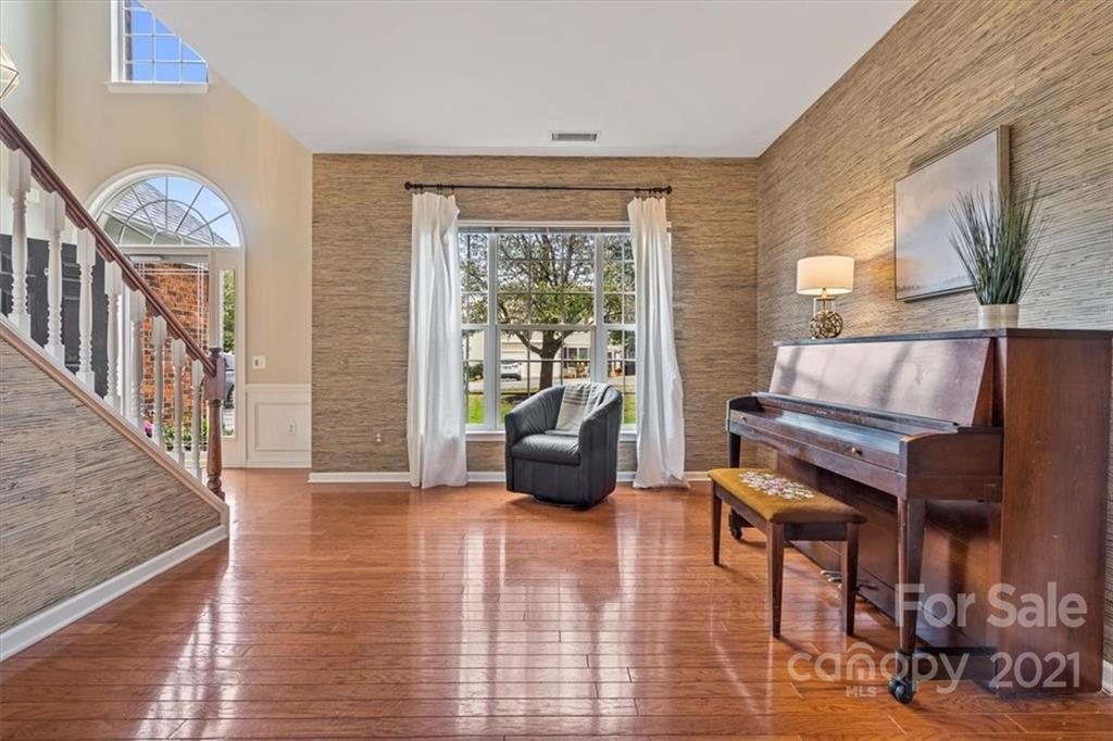 2228 Winthorp Ridge Road Charlotte, NC 28270 - Photo 5 of 33 Gallery Image 5