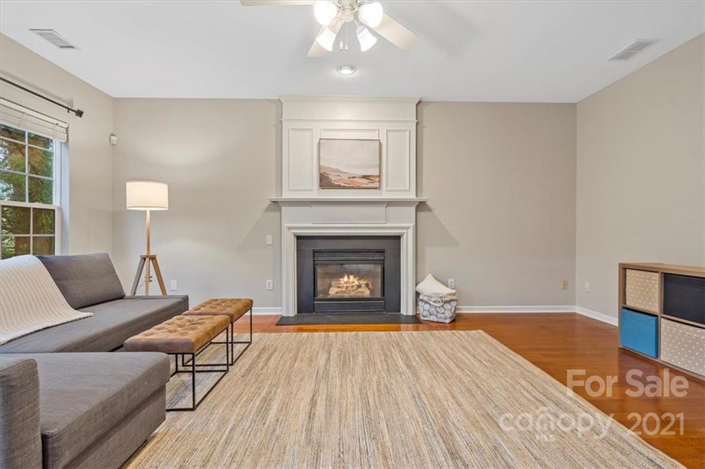 2228 Winthorp Ridge Road Charlotte, NC 28270 - Photo 8 of 33 Gallery Image 8