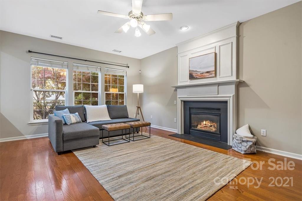 2228 Winthorp Ridge Road Charlotte, NC 28270 - Photo 9 of 33 Gallery Image 9