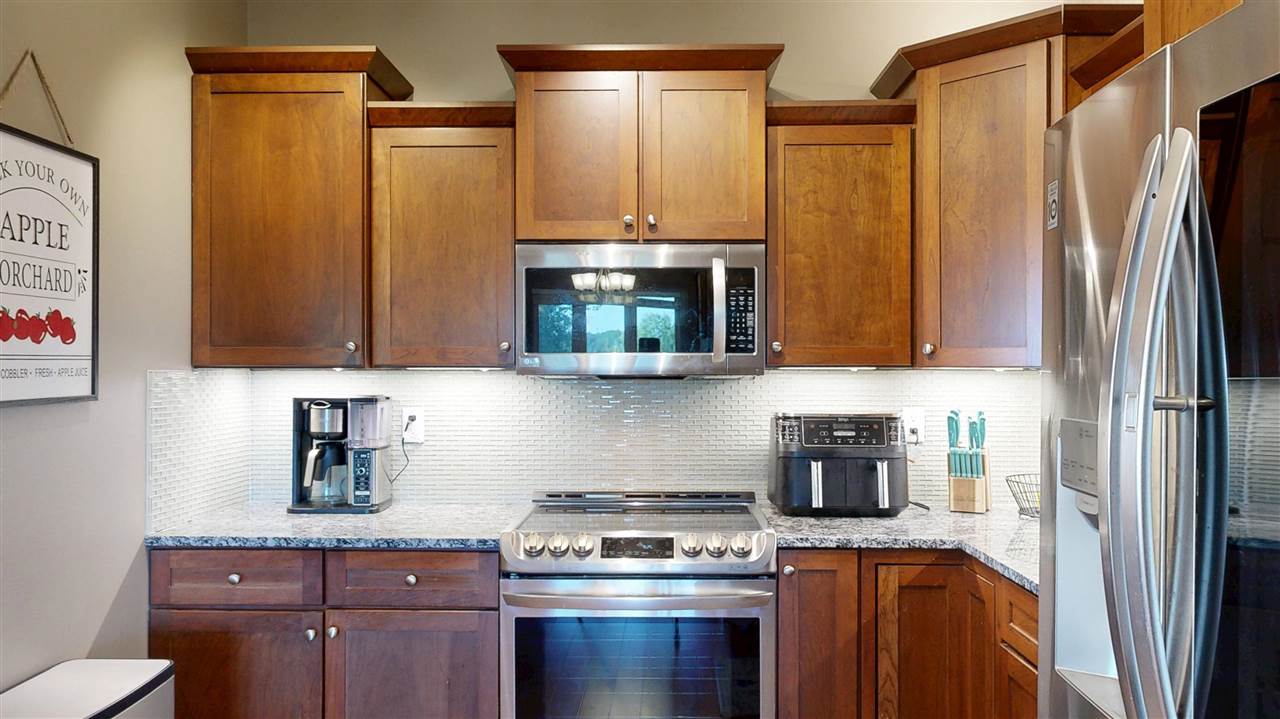 1092 Walnut Avenue, Unit 321 BLDG E Riverside, IA 52327 - Photo 7 of 51 Gallery Image 7