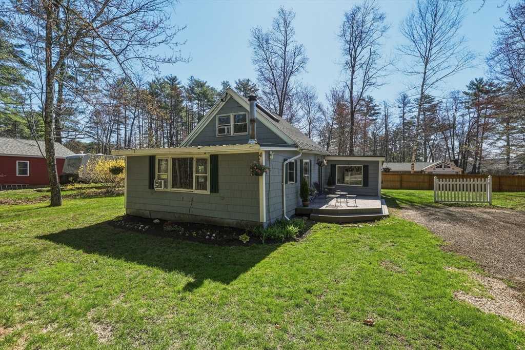 133 Lakeview Road Shutesbury, MA 01072 - Photo 17 of 24