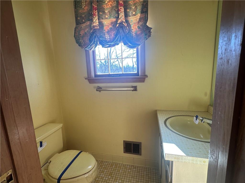 616 Edgewood Road Pittsburgh, PA 15221 - Photo 9 of 20