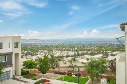$1,075,000 | 3077 Valley Of Hearts Del Place, Unit 6, San Jose, CA 95136