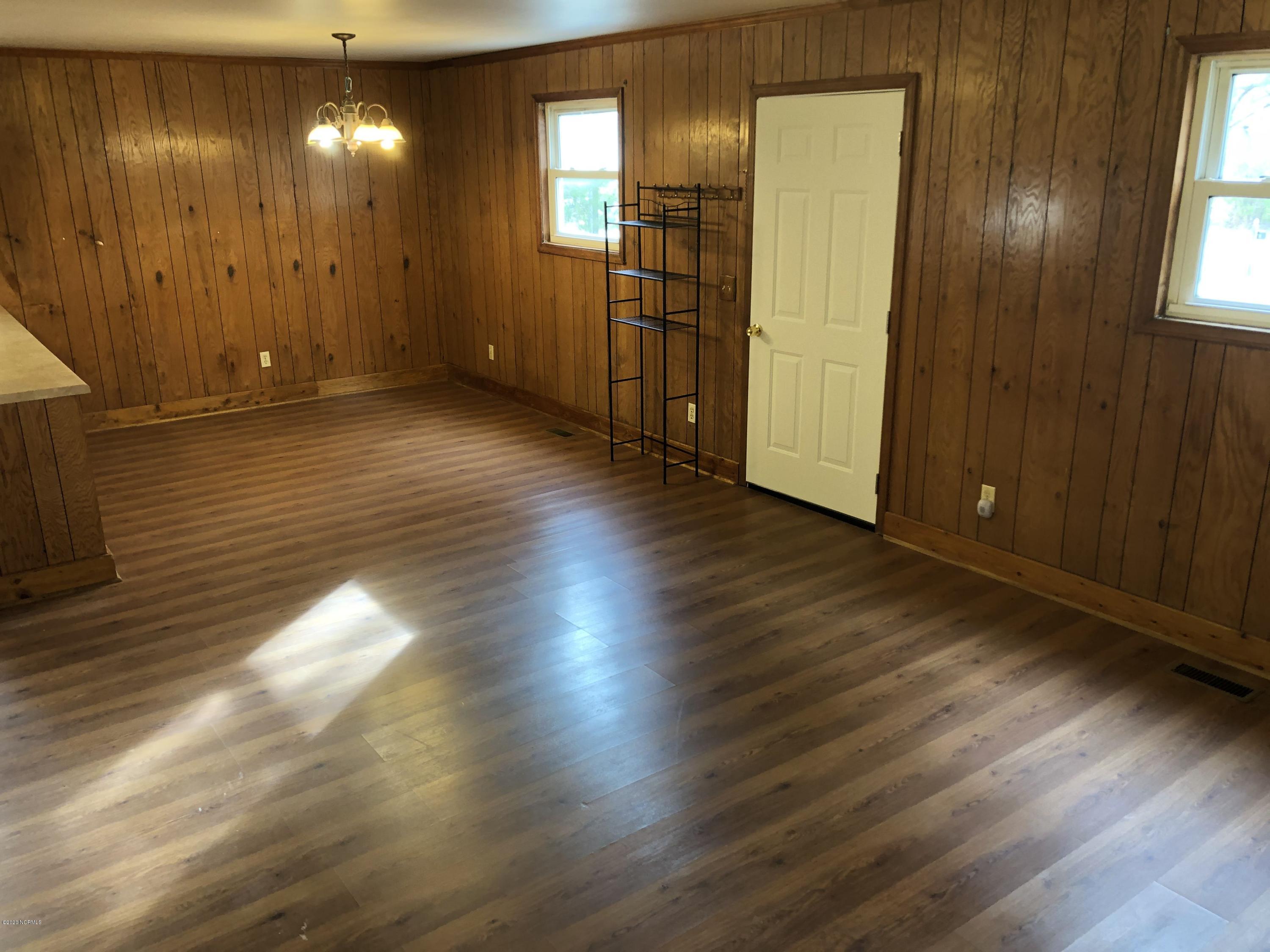 360 Gray Bridge Road Southwest Shallotte, NC 28470 - Photo 3 of 20 3_3_5f6353e690b39_8995