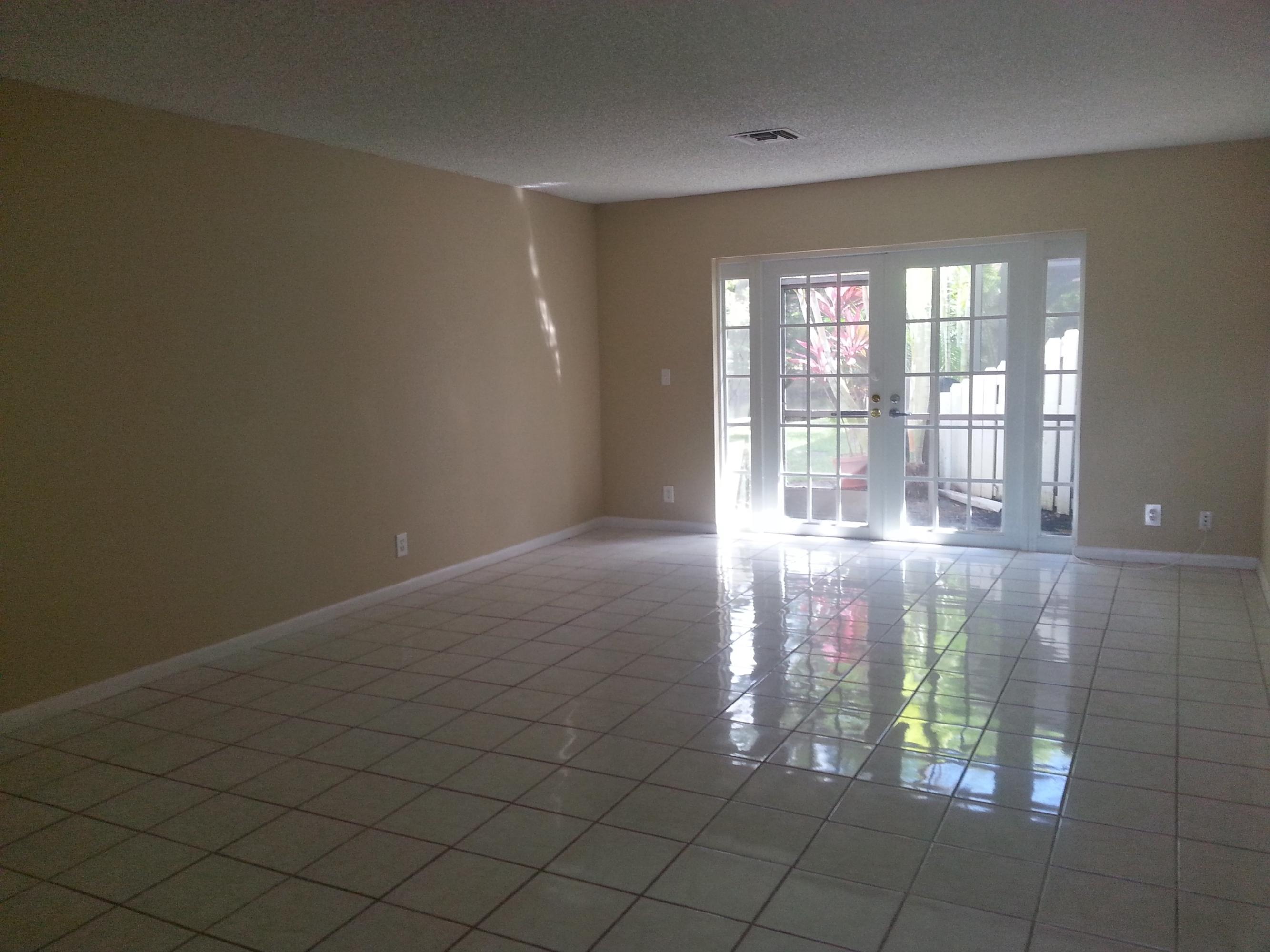 6451 Boca Circle Boca Raton, FL 33433 - Photo 3 of 10 20131030_114426