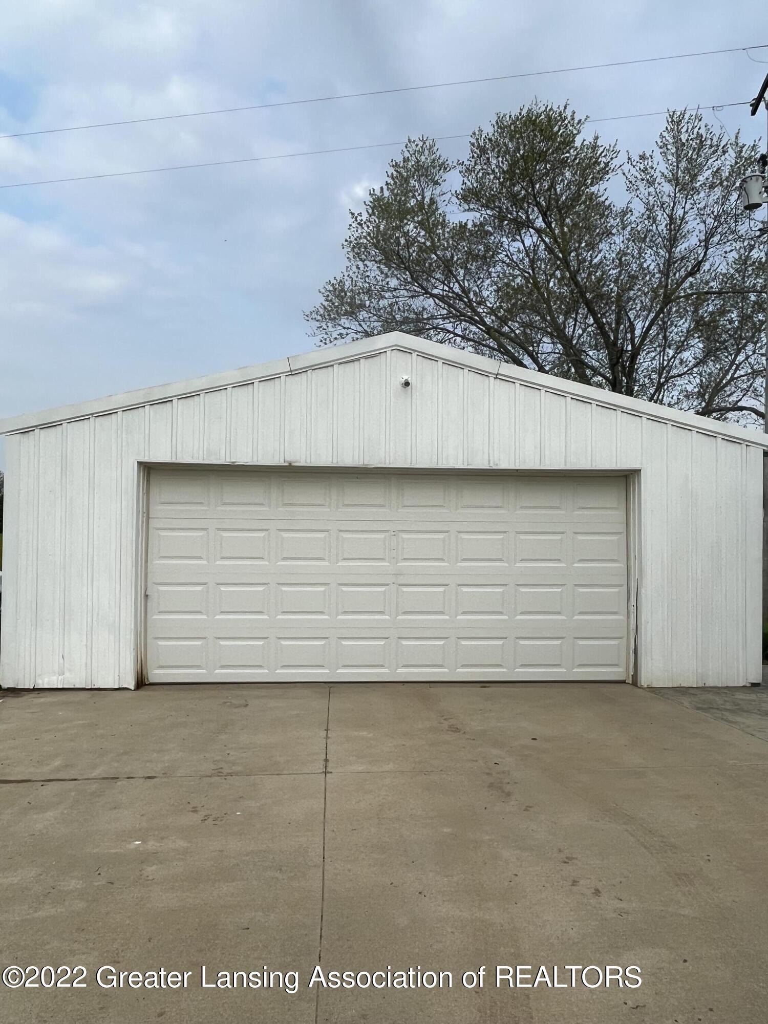 6684 Brookfield Road Charlotte, MI 48813 - Photo 5 of 18 IMG-1453