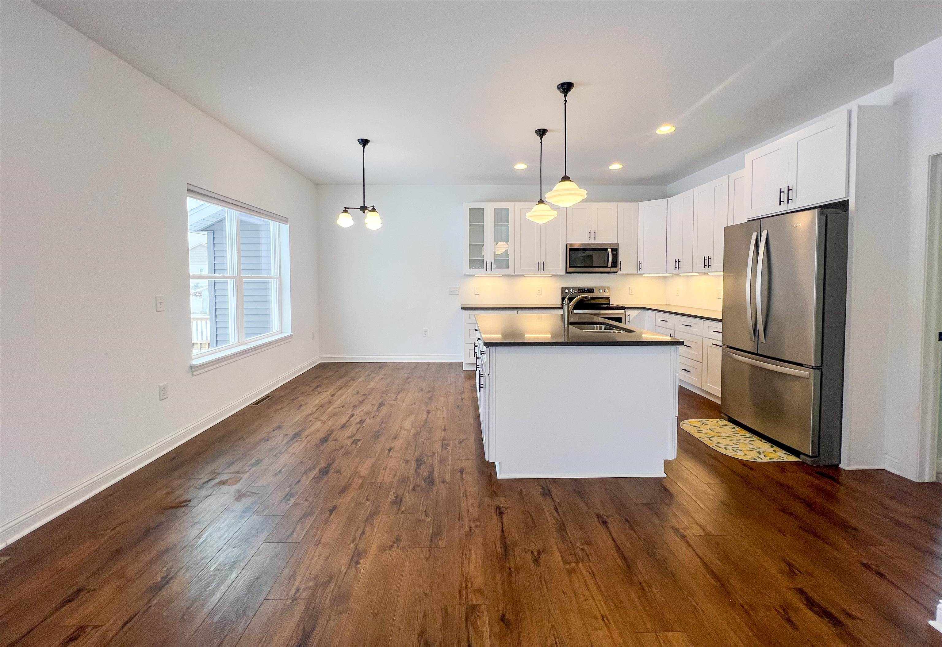 1322 Lake Street Baraboo, WI 53913 - Photo 1 of 22