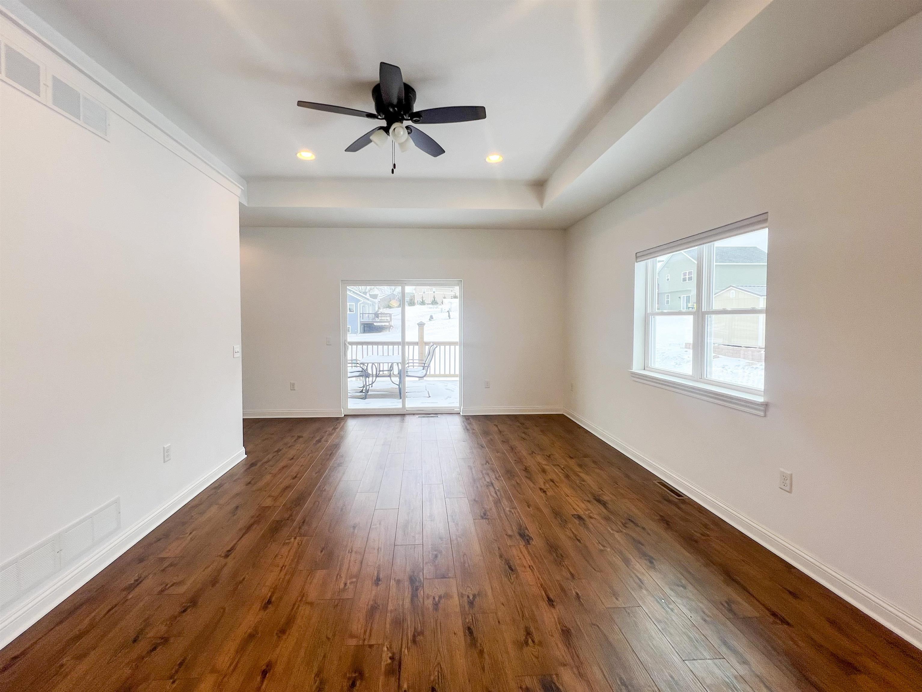 1322 Lake Street Baraboo, WI 53913 - Photo 4 of 22