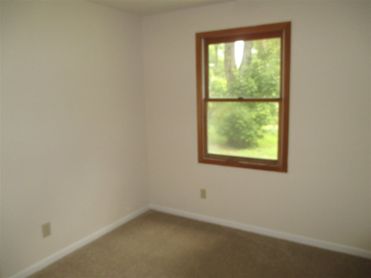 3213 West North County Line Road Farwell, MI 48622 - Photo 7 of 9 1803190-6.JPG
