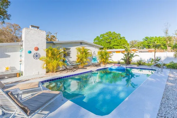 $3,600 | 4206 West Wisconsin Avenue, Tampa, FL 33616