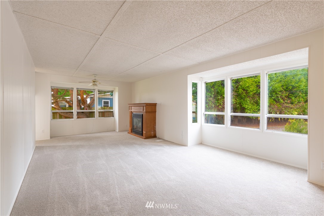3177 Creasey Road Custer, WA 98240 - Photo 4 of 38 a view of an empty room with a window