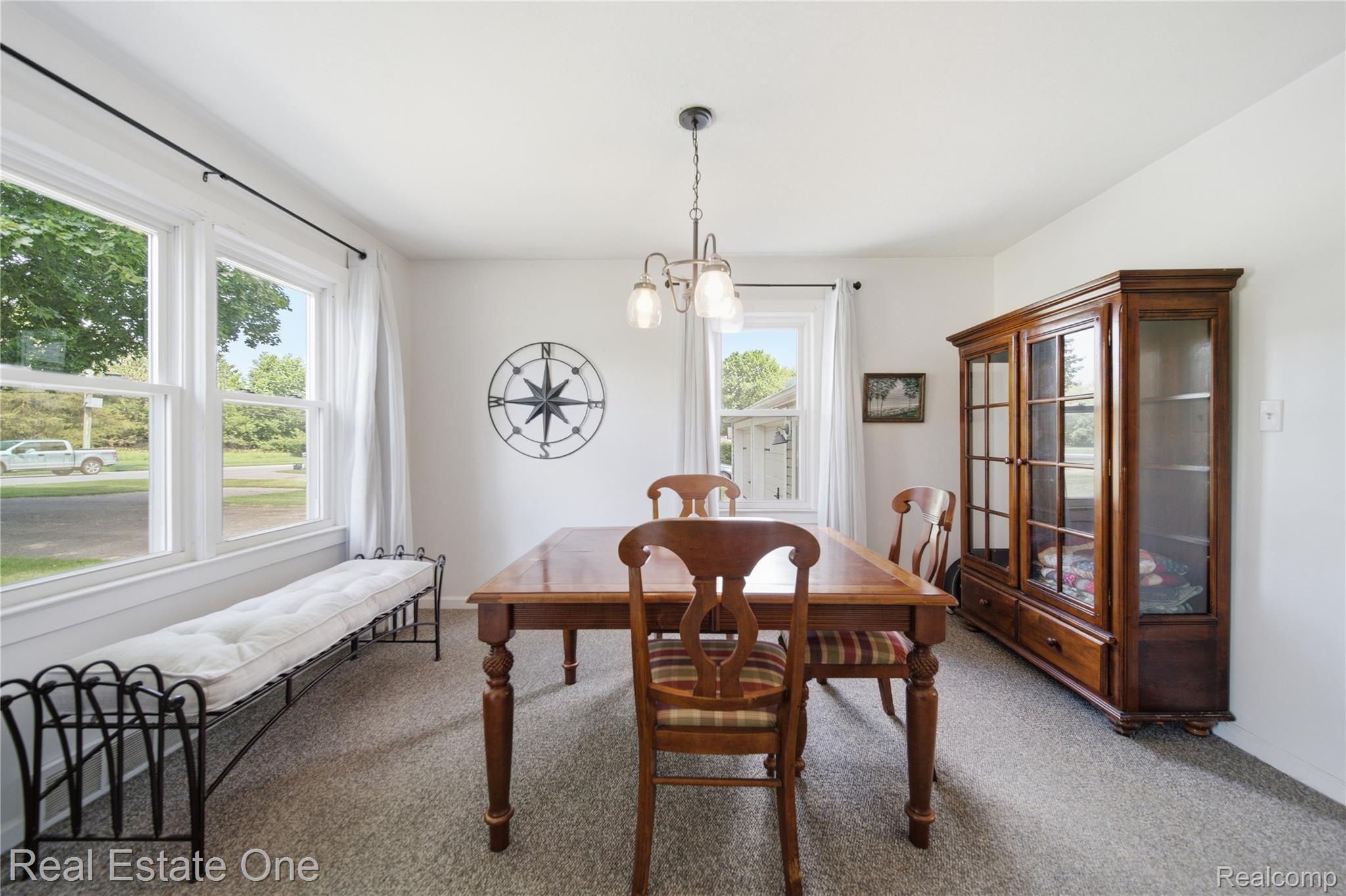 665 South Howell Street Pinckney, MI 48169 - Photo 10 of 28 DSC04868.jpg