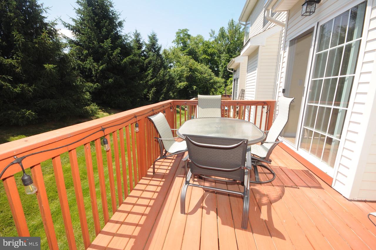 349 Huntington Drive Delran, NJ 08075 - Photo 36 of 68 a outdoor view with sitting space and trees