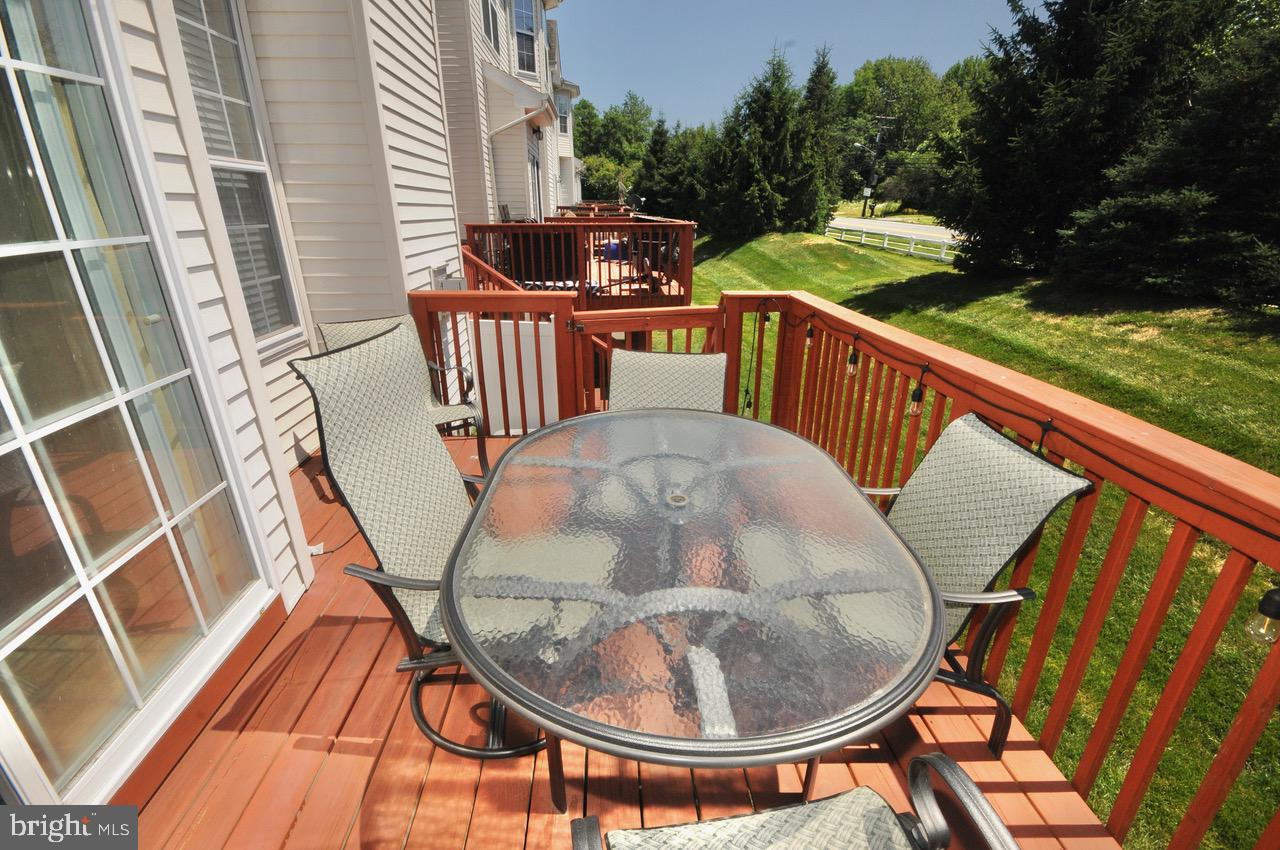 349 Huntington Drive Delran, NJ 08075 - Photo 38 of 68 Rear Deck