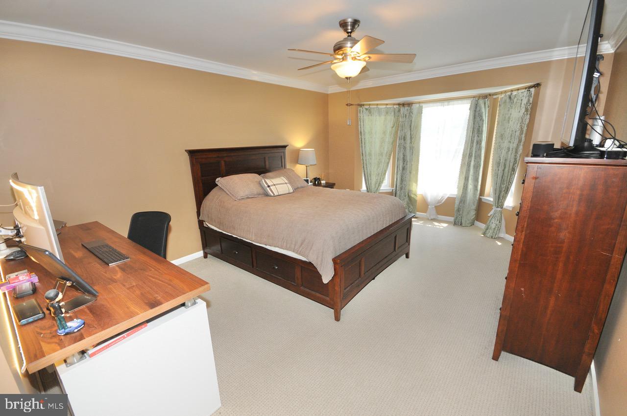 349 Huntington Drive Delran, NJ 08075 - Photo 43 of 68 Primary Bedroom