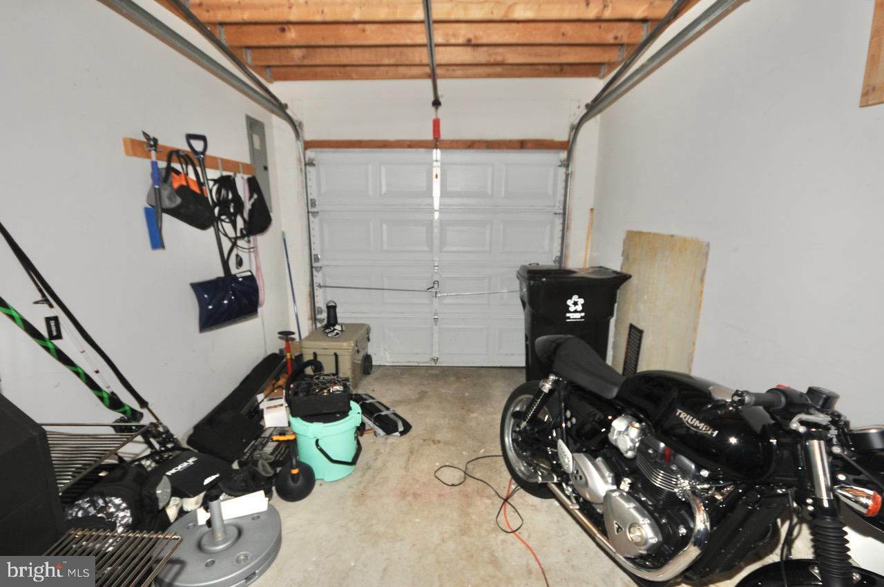 349 Huntington Drive Delran, NJ 08075 - Photo 53 of 68 Attached Garage