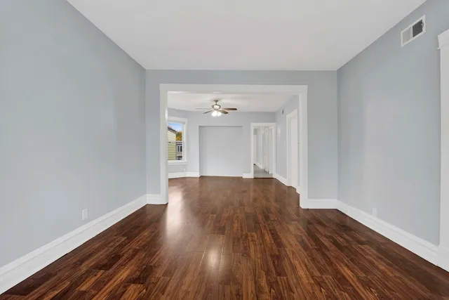 $1,975 | 5015 West Montrose Avenue, Unit 2, Chicago, IL 60641