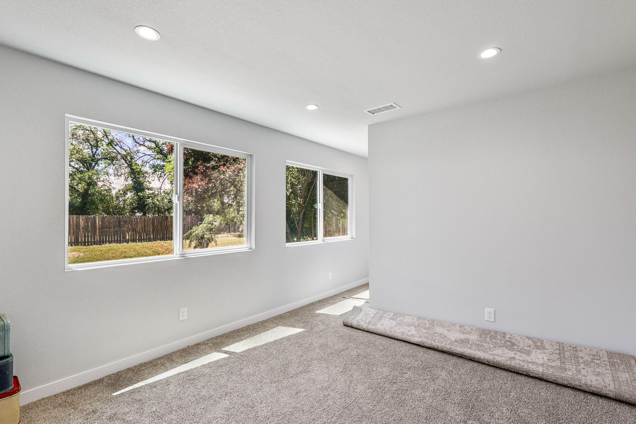6926 Weeks Road Redding, CA 96002 - Photo 26 of 39 Office