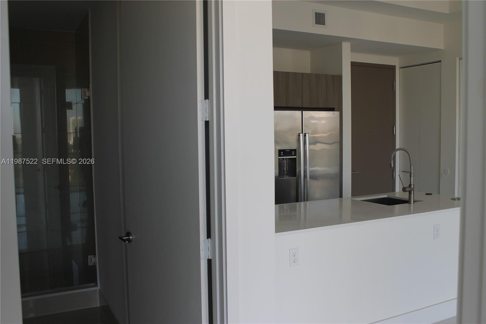 201 Southwest 17th Road, Unit 802 Miami, FL 33129 - Photo 13 of 20